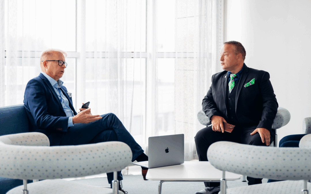 What is the Difference Between LinkedIn Influencer and Preferred Employee?