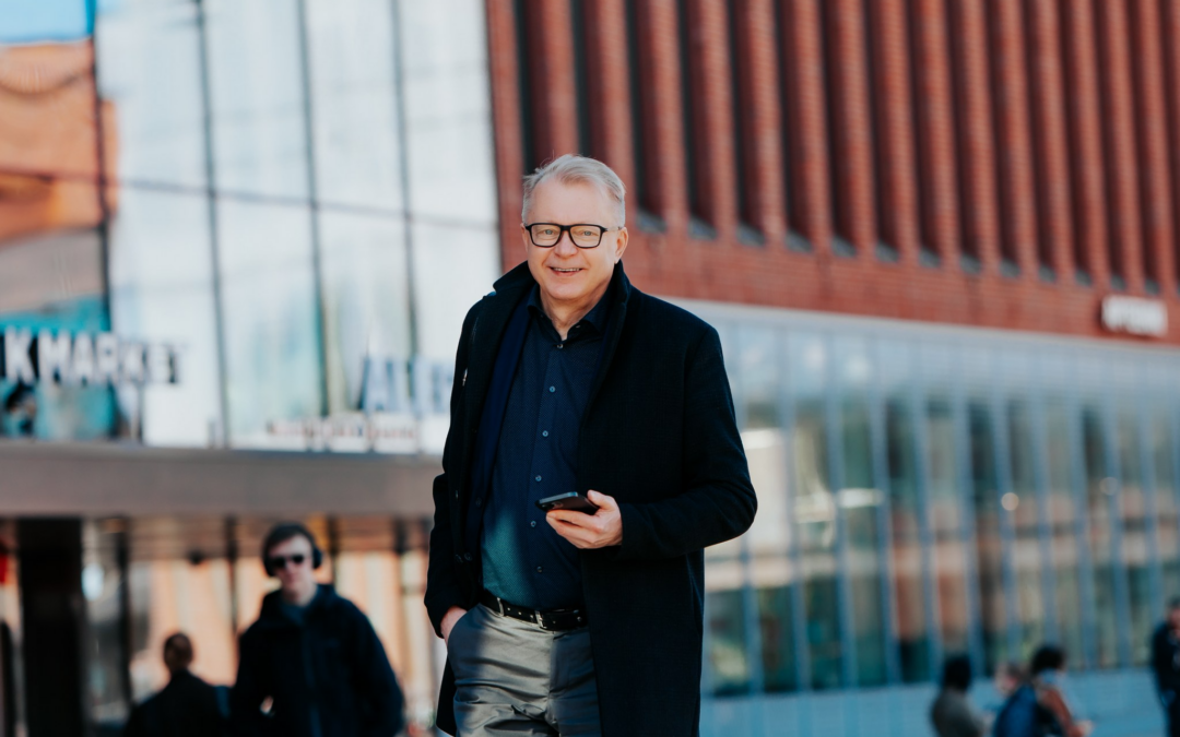 Fake Headhunters – What Are They Really After?